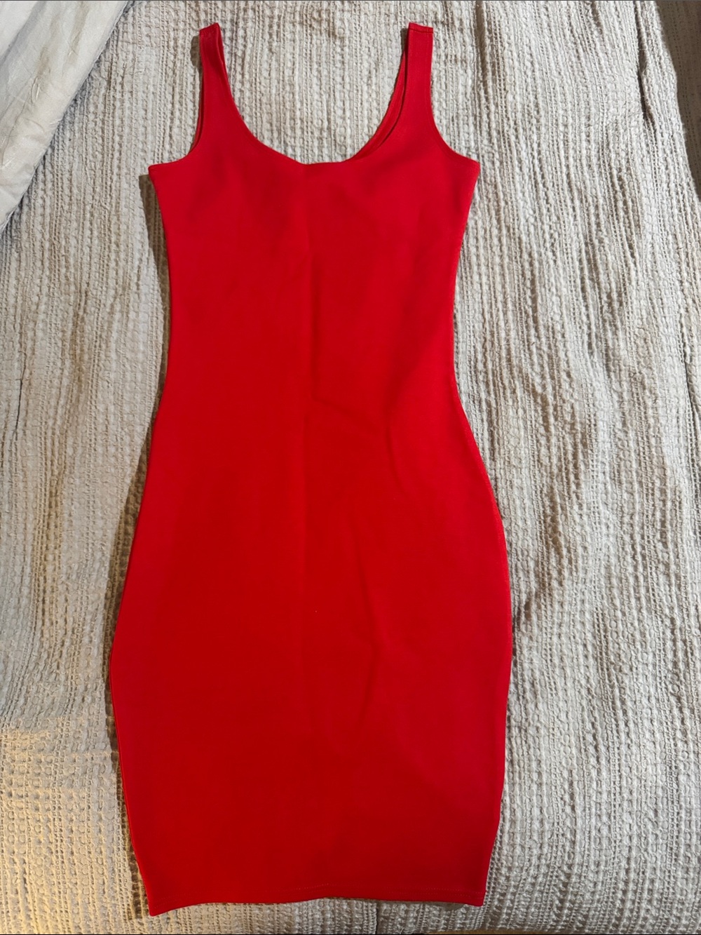 french kyss Red Scoop Neck Midi Bodycon Dress